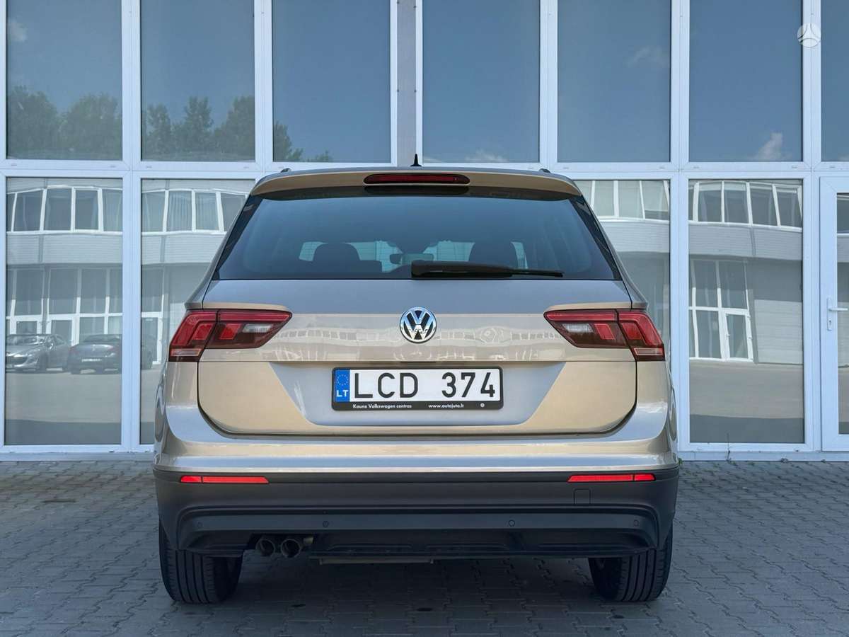 Volkswagen Tiguan - 4