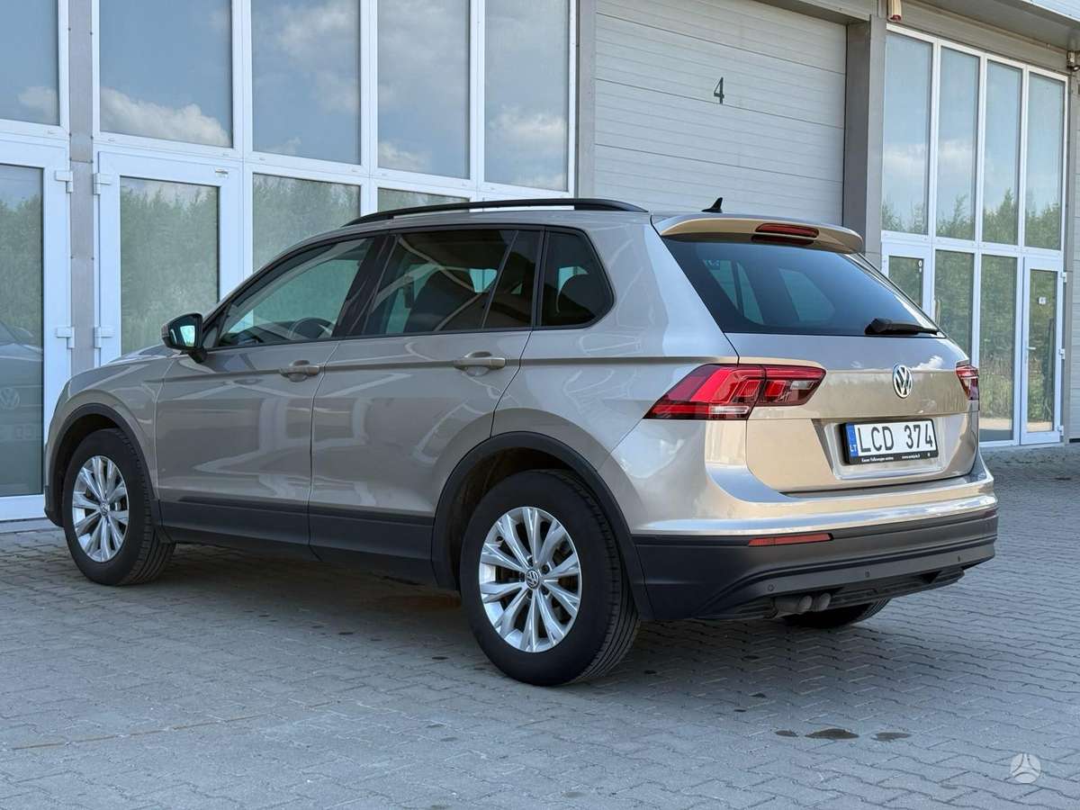 Volkswagen Tiguan - 7