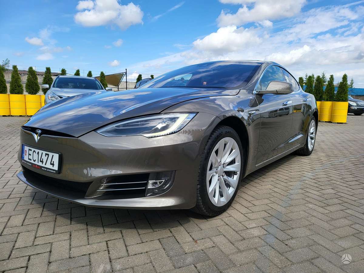 Tesla Model S, 85 кВт·ч, Седан