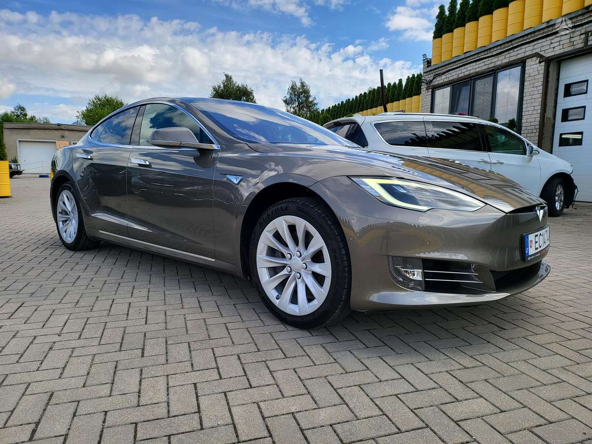 Tesla Model S, 85 кВт·ч, Седан