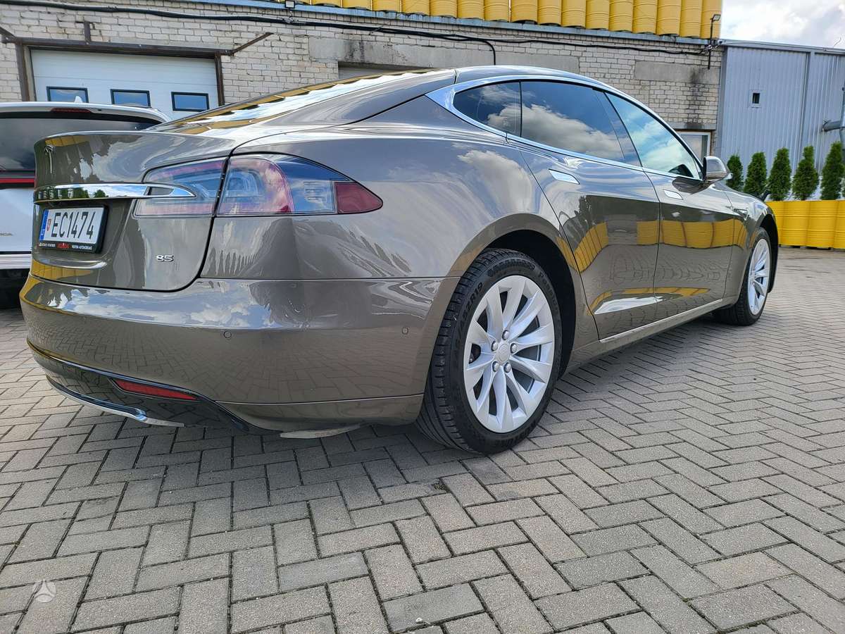 Tesla Model S, 85 кВт·ч, Седан