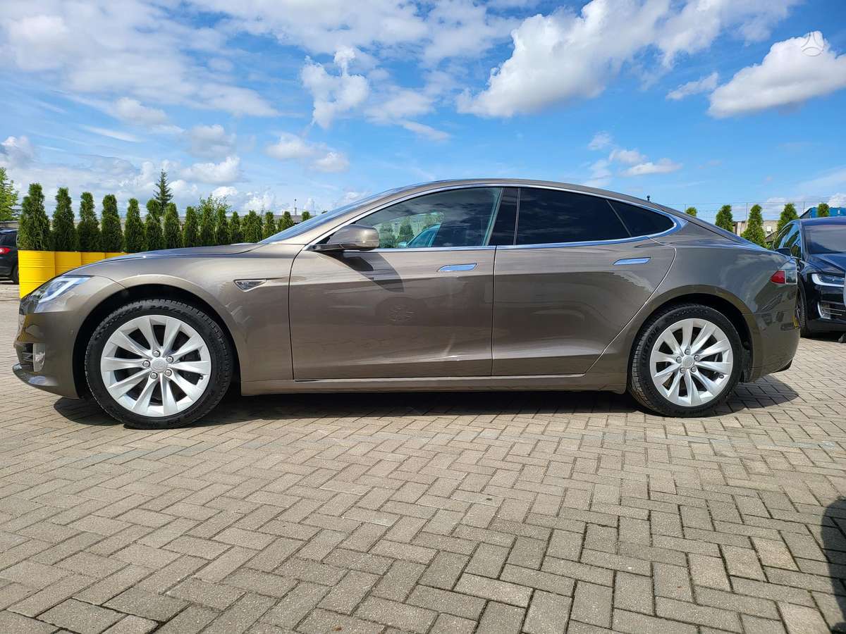 Tesla Model S, 85 кВт·ч, Седан