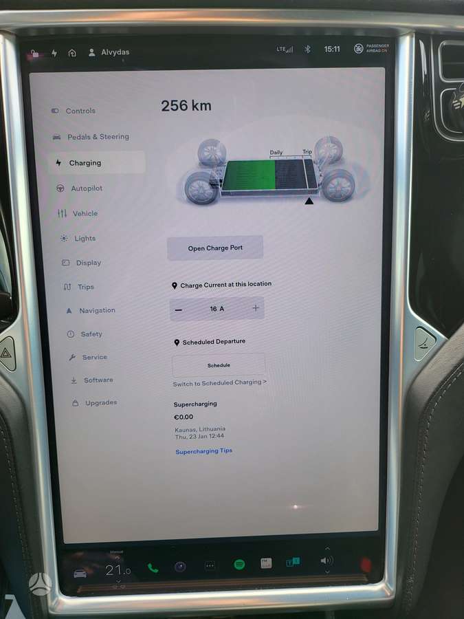 Tesla Model S, 85 kWh, sedanas