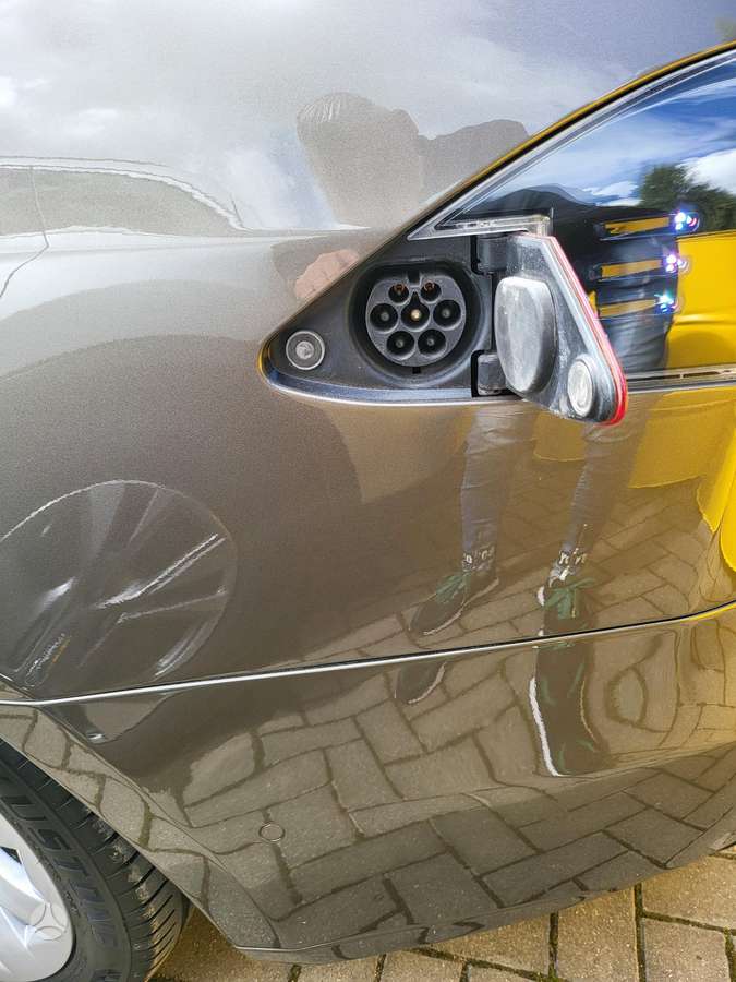 Tesla Model S, 85 кВт·ч, Седан