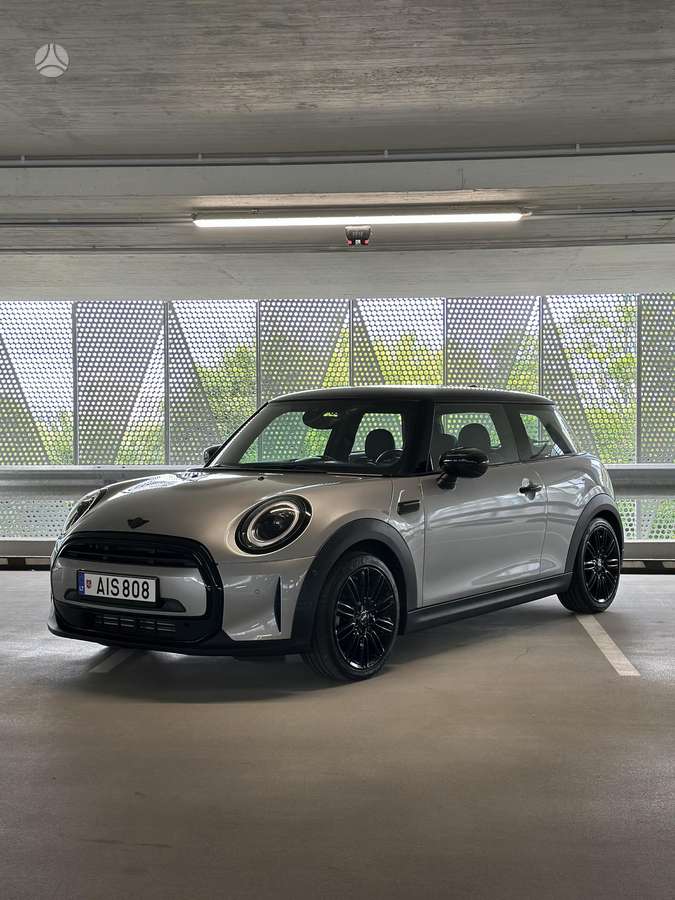 Mini Cooper, 1.5 l., hatchback