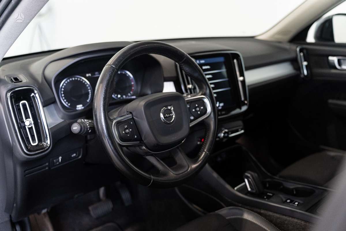 Volvo XC40 - 9