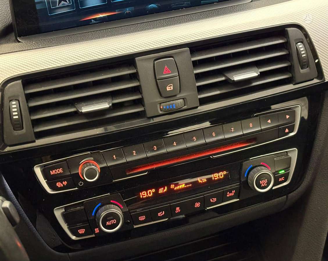 BMW 320, 2.0 l., Седан