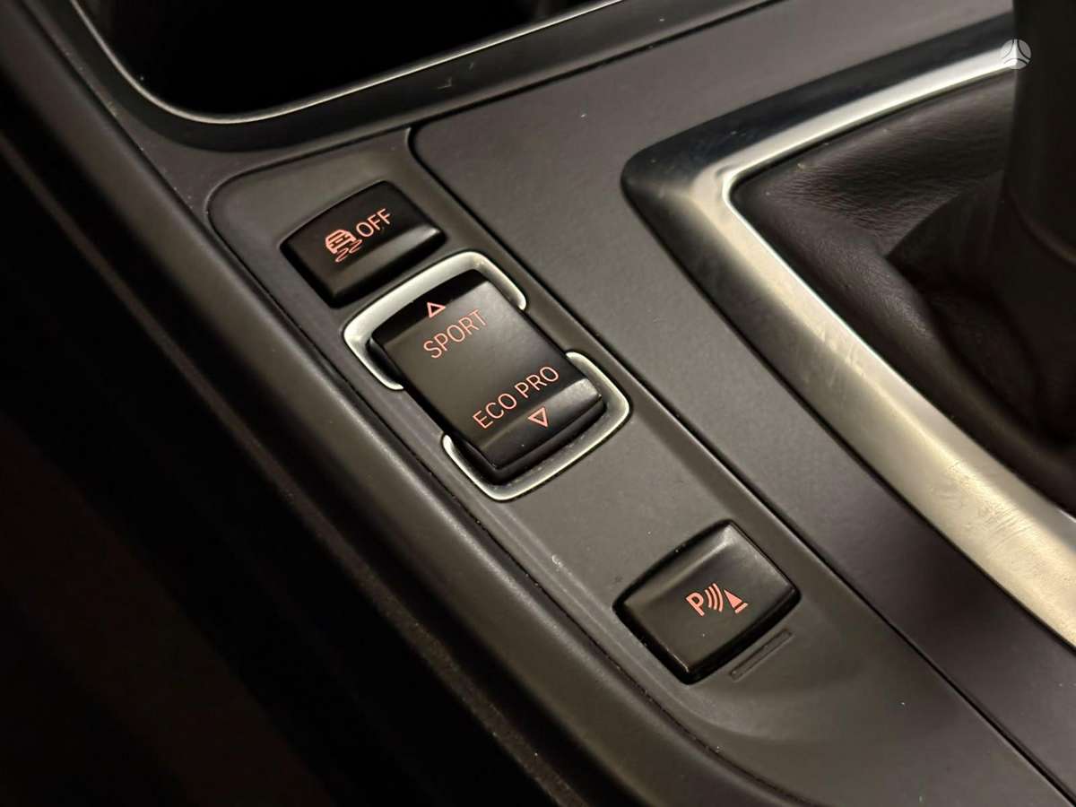 BMW 320, 2.0 l., Седан