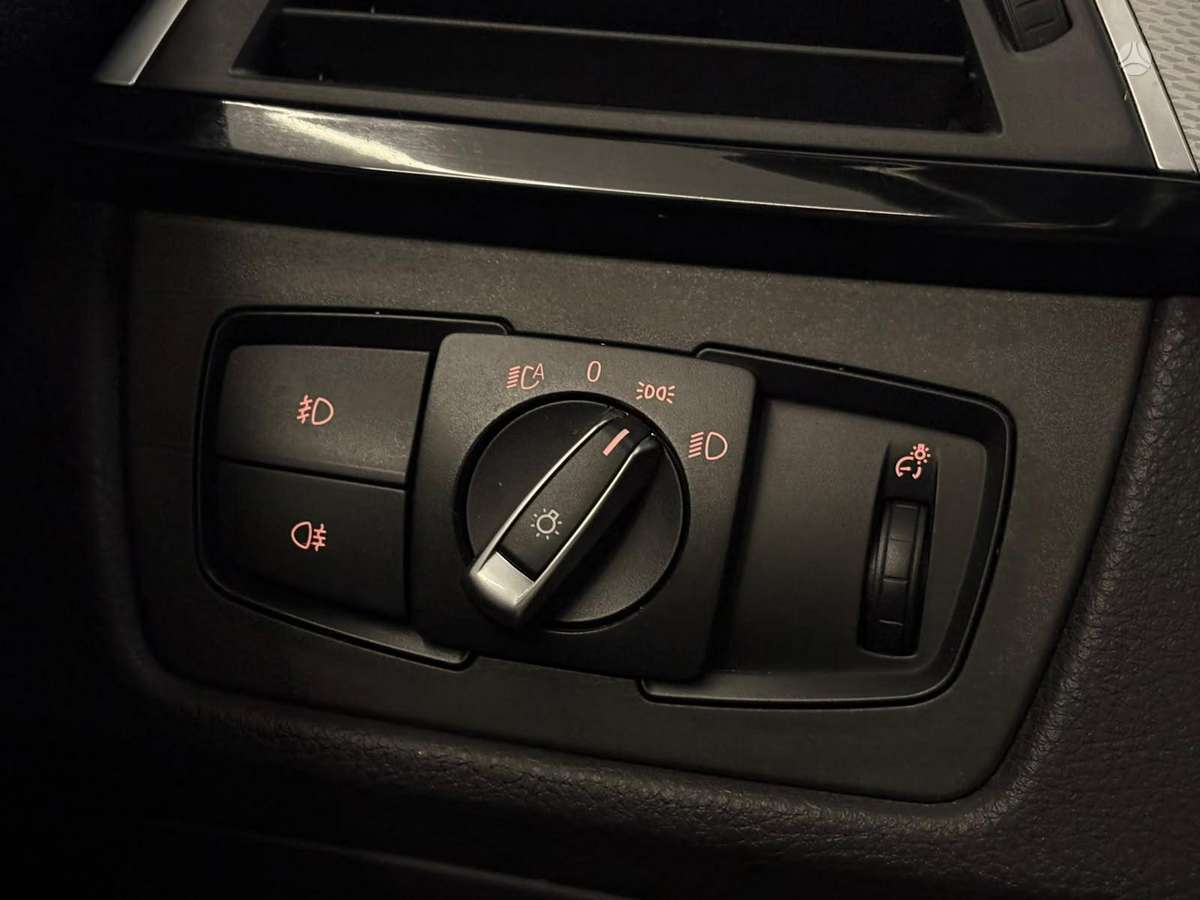 BMW 320, 2.0 l., Седан