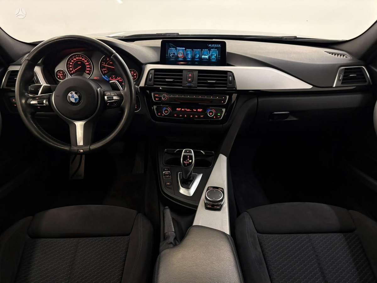 BMW 320, 2.0 l., Седан