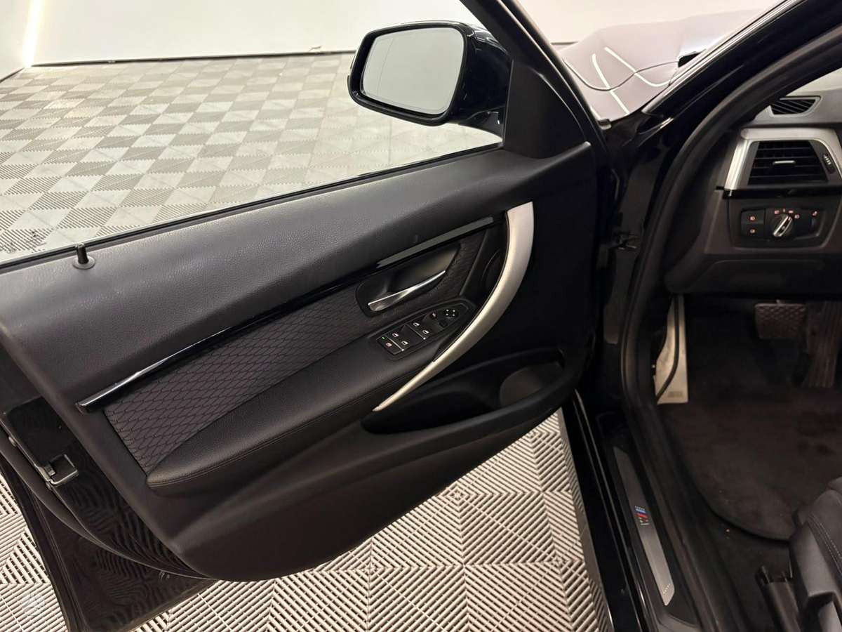 BMW 320, 2.0 l., Седан