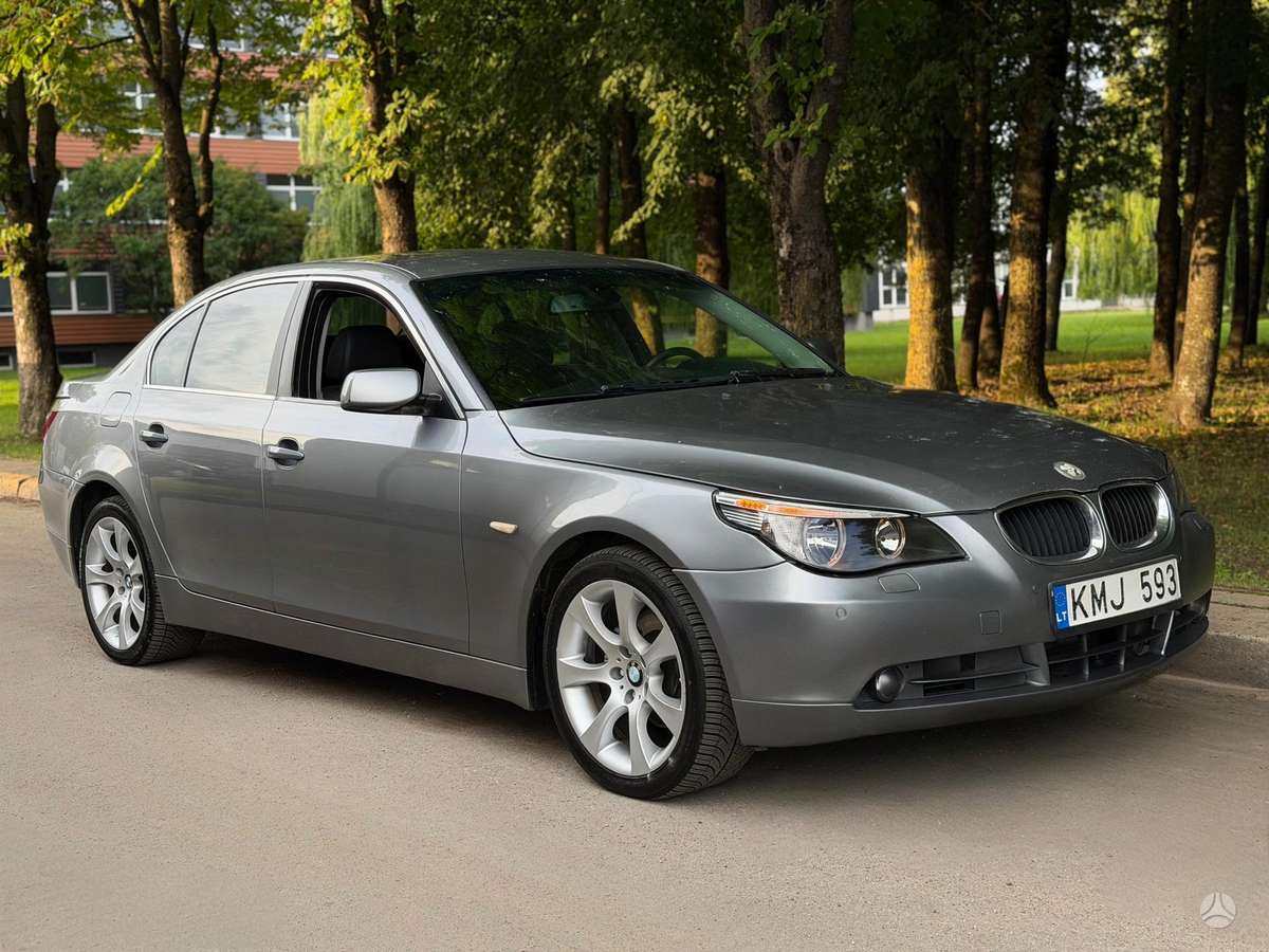 BMW 525, 2.5 l., Седан