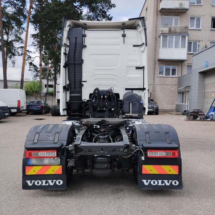 Volvo FH 460, double sleeper