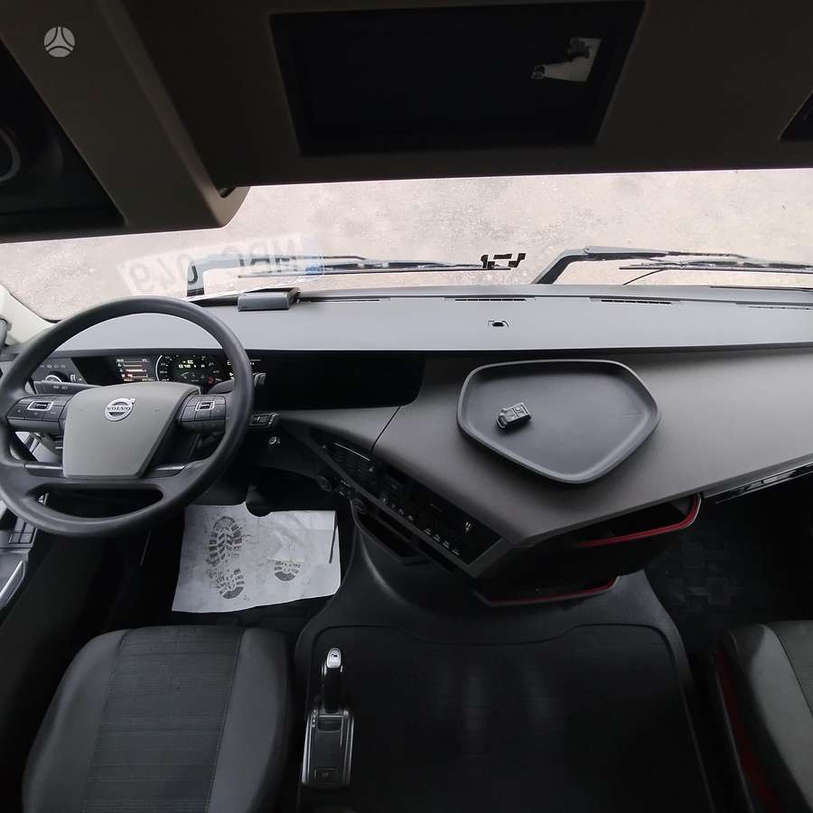 Volvo FH 460, double sleeper