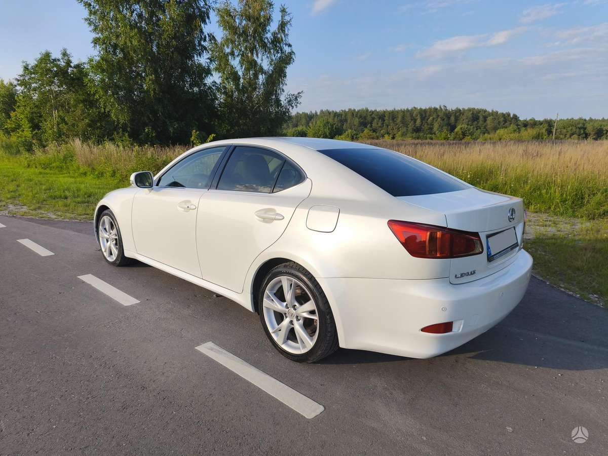 Lexus IS 220, 2.2 l., Седан