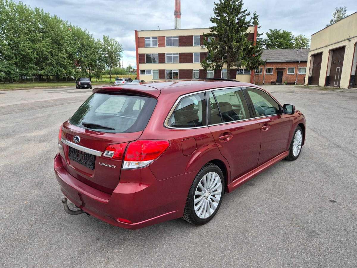 Subaru Legacy, 2.5 l., Универсал