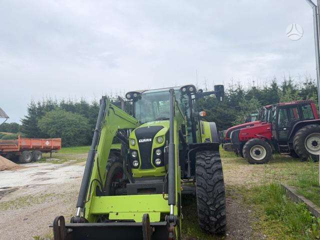 Claas Arion 440 su Claas front. krau, тракторы
