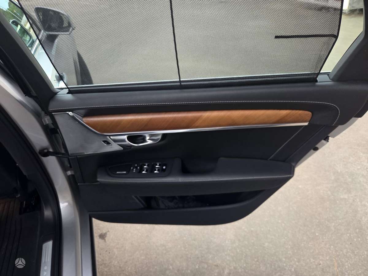 Volvo S90, 2.0 l., Седан