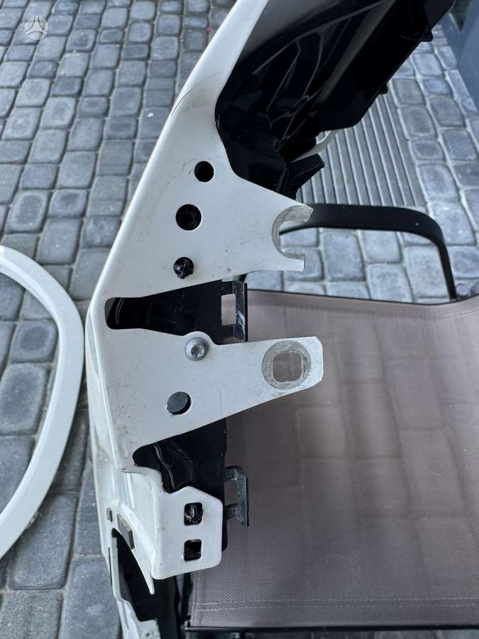 BMW X6 sparnai