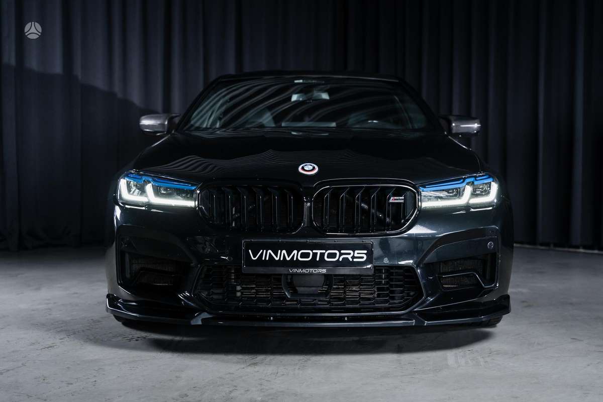 BMW M5, 4.4 l., Седан