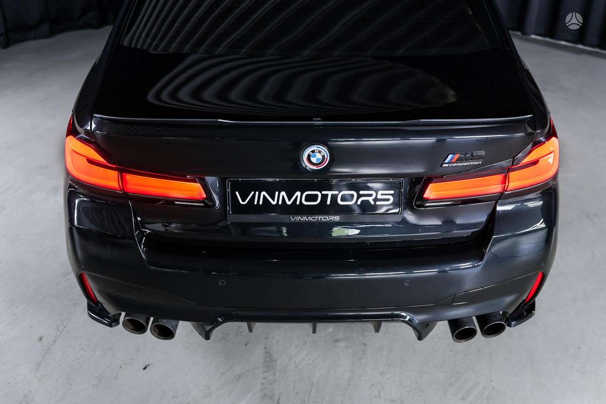 BMW M5, 4.4 l., Седан
