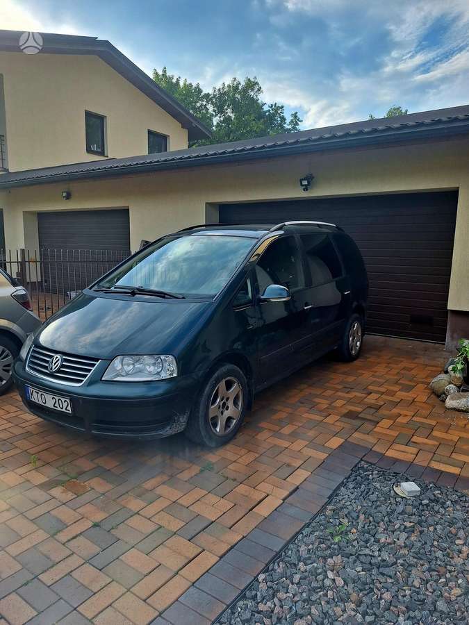 Volkswagen Sharan - 1