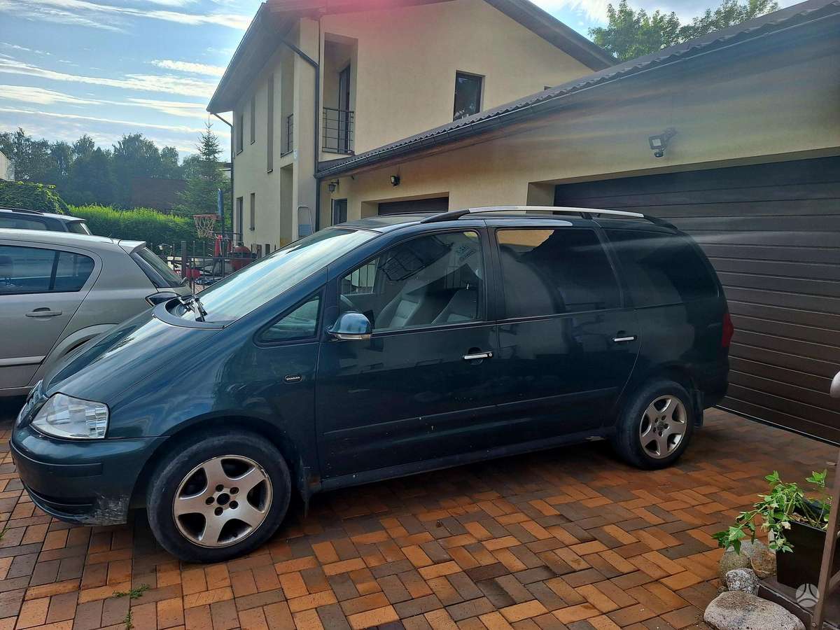 Volkswagen Sharan - 2