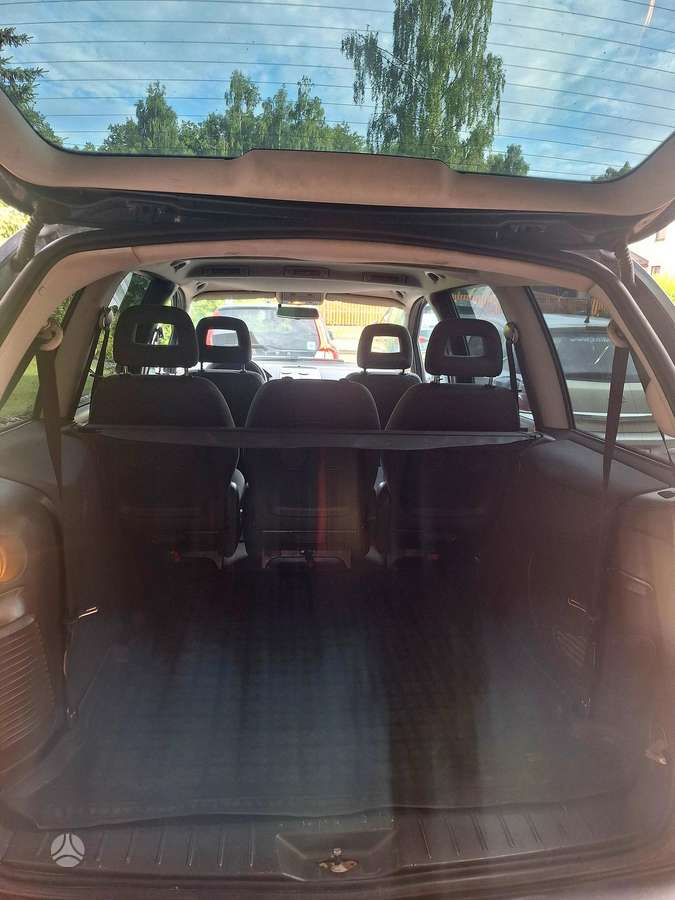 Volkswagen Sharan - 8