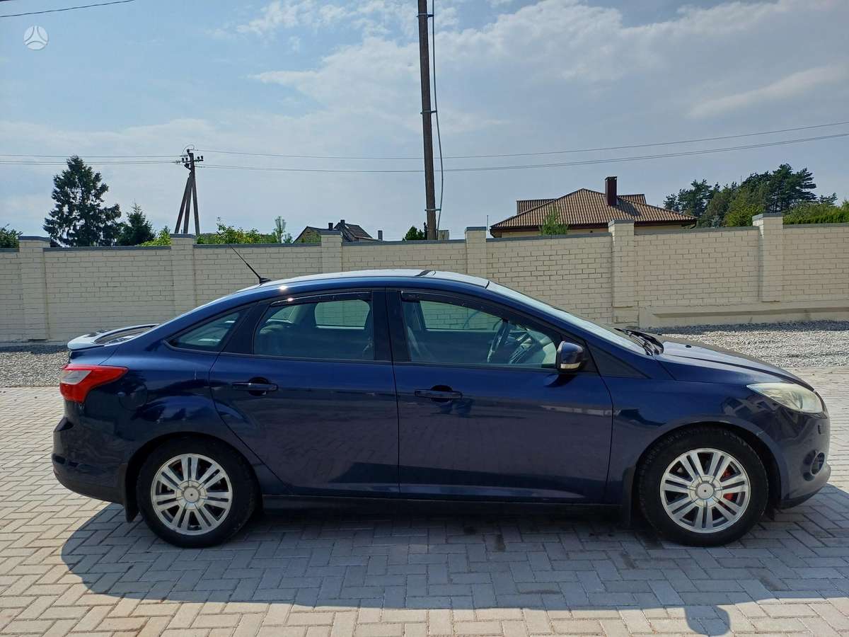 Ford Focus, 1.6 l., Седан