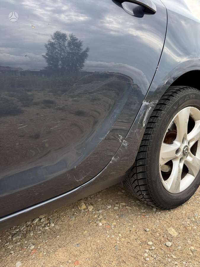 Opel Astra, 1.7 l., hatchback