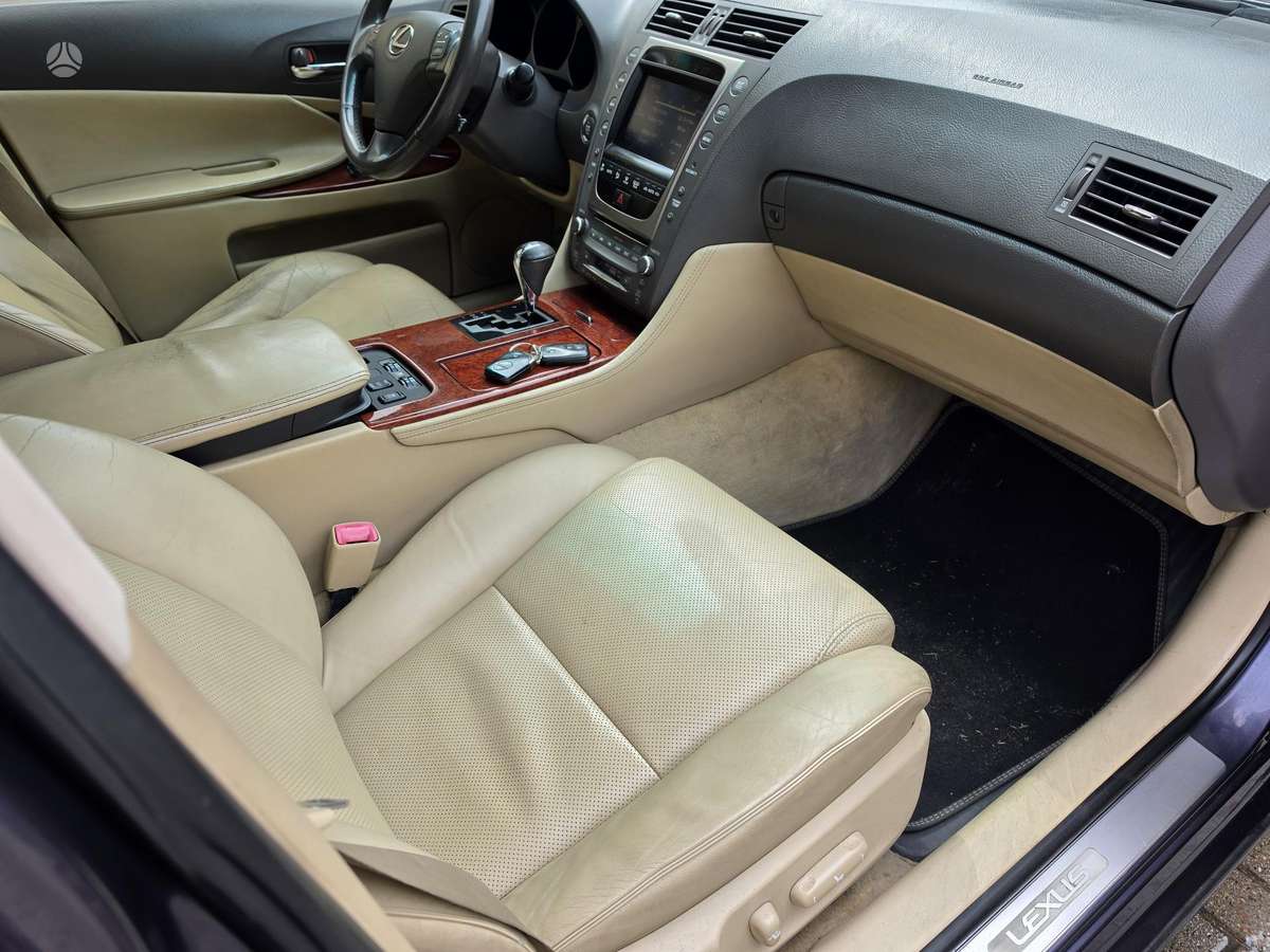 Lexus GS 300, 3.0 l., Седан