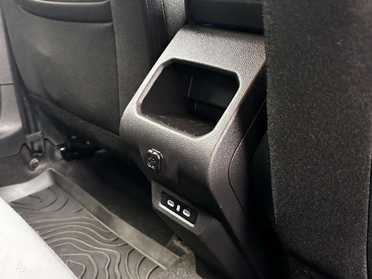 Dacia Duster, 1.2 l., Внедорожник / Кроссовер