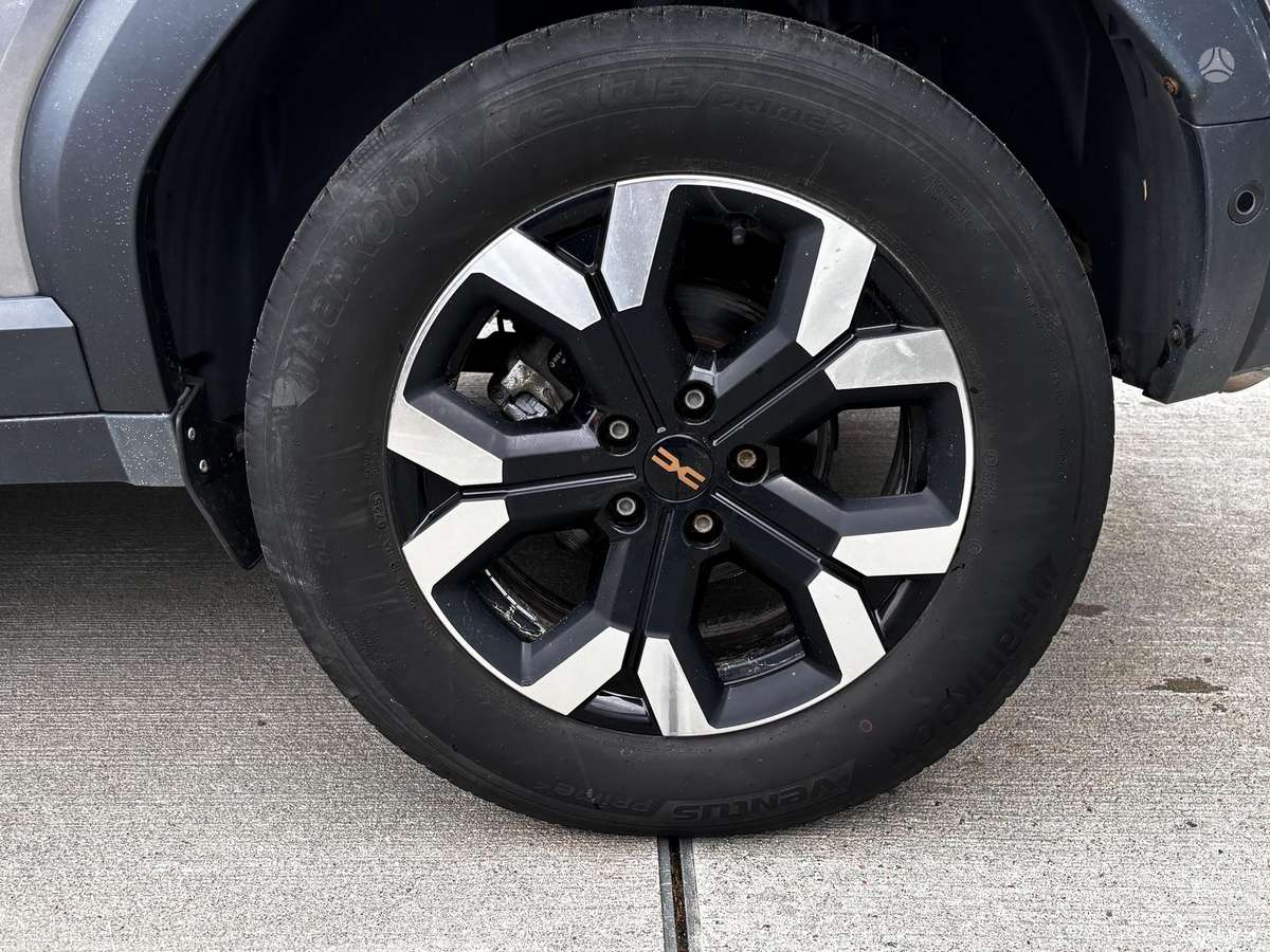 Dacia Duster, 1.2 l., Внедорожник / Кроссовер