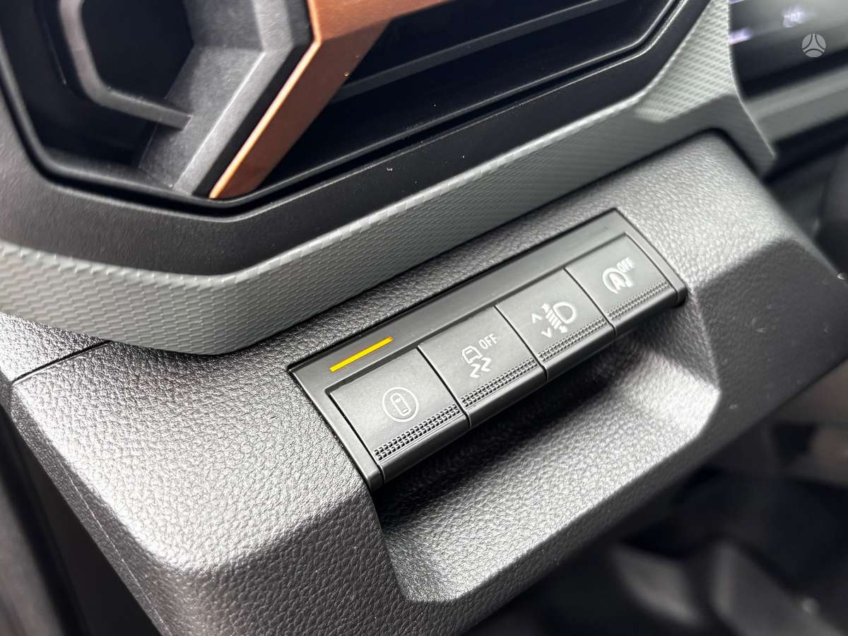 Dacia Duster, 1.2 l., Внедорожник / Кроссовер