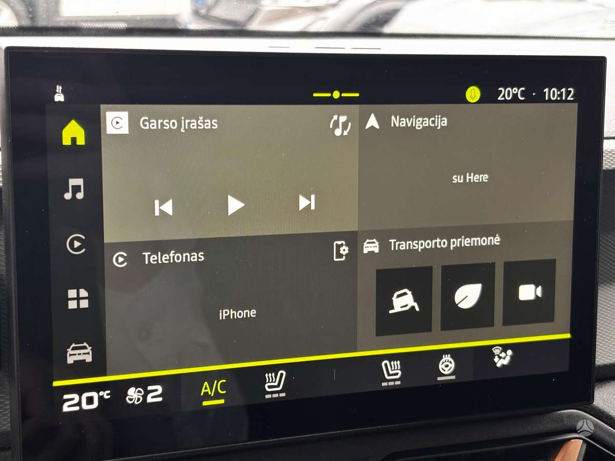 Dacia Duster, 1.2 l., Внедорожник / Кроссовер