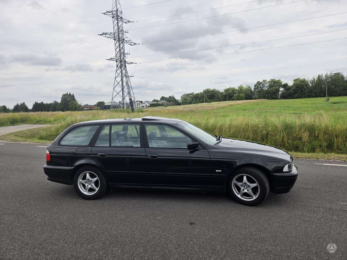 BMW 525, 2.5 l., Универсал