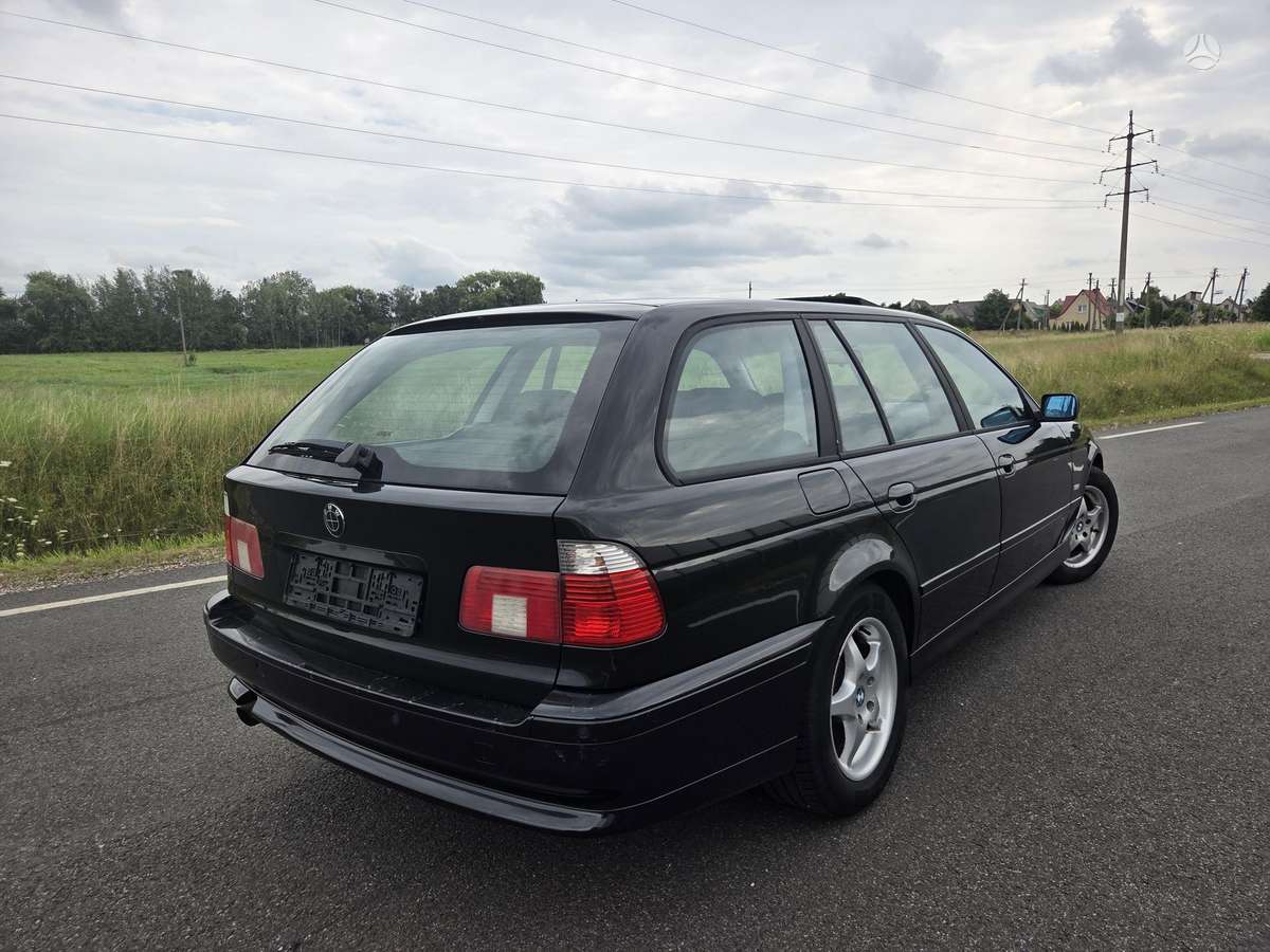 BMW 525, 2.5 l., wagon