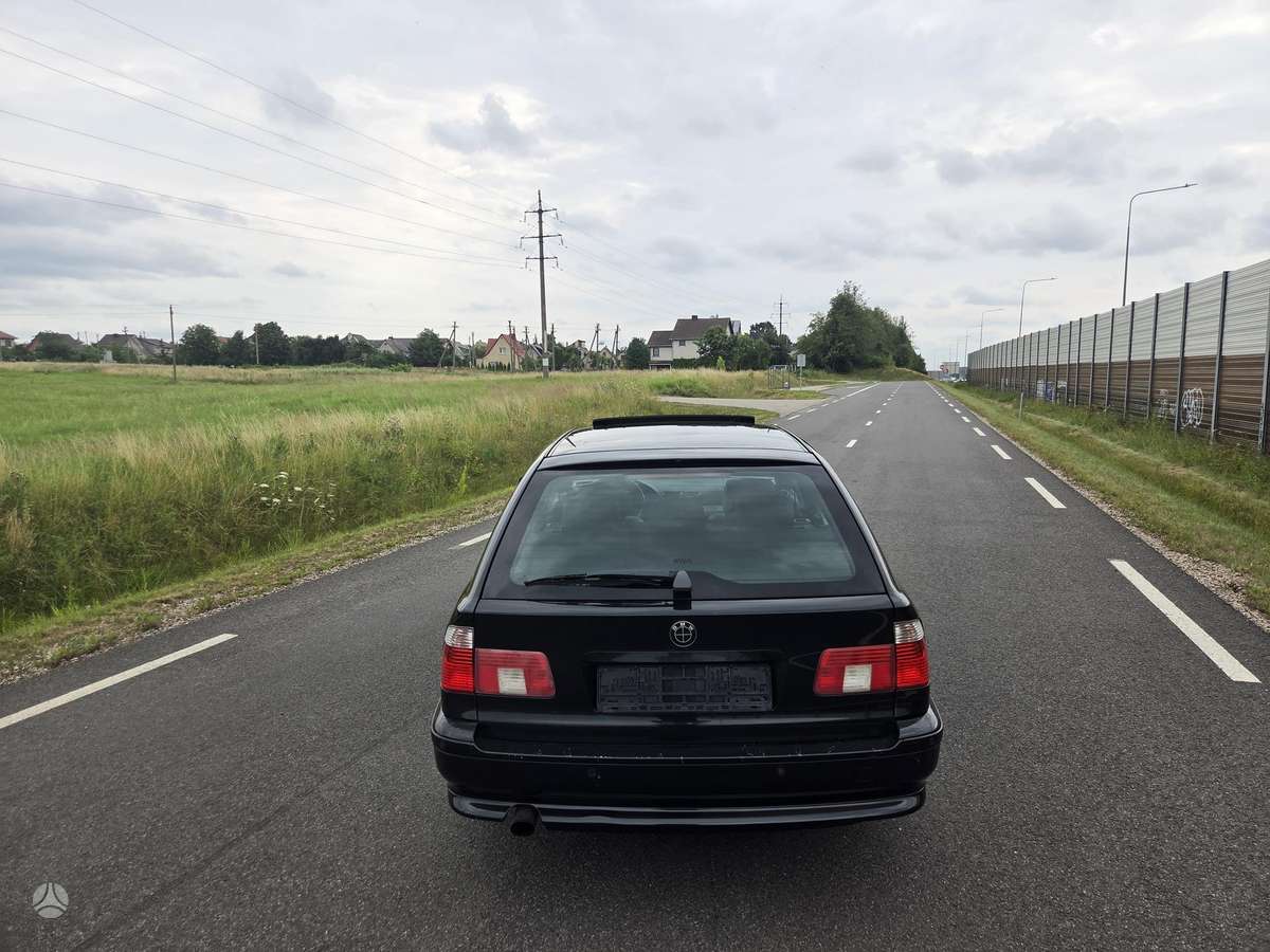 BMW 525, 2.5 l., wagon