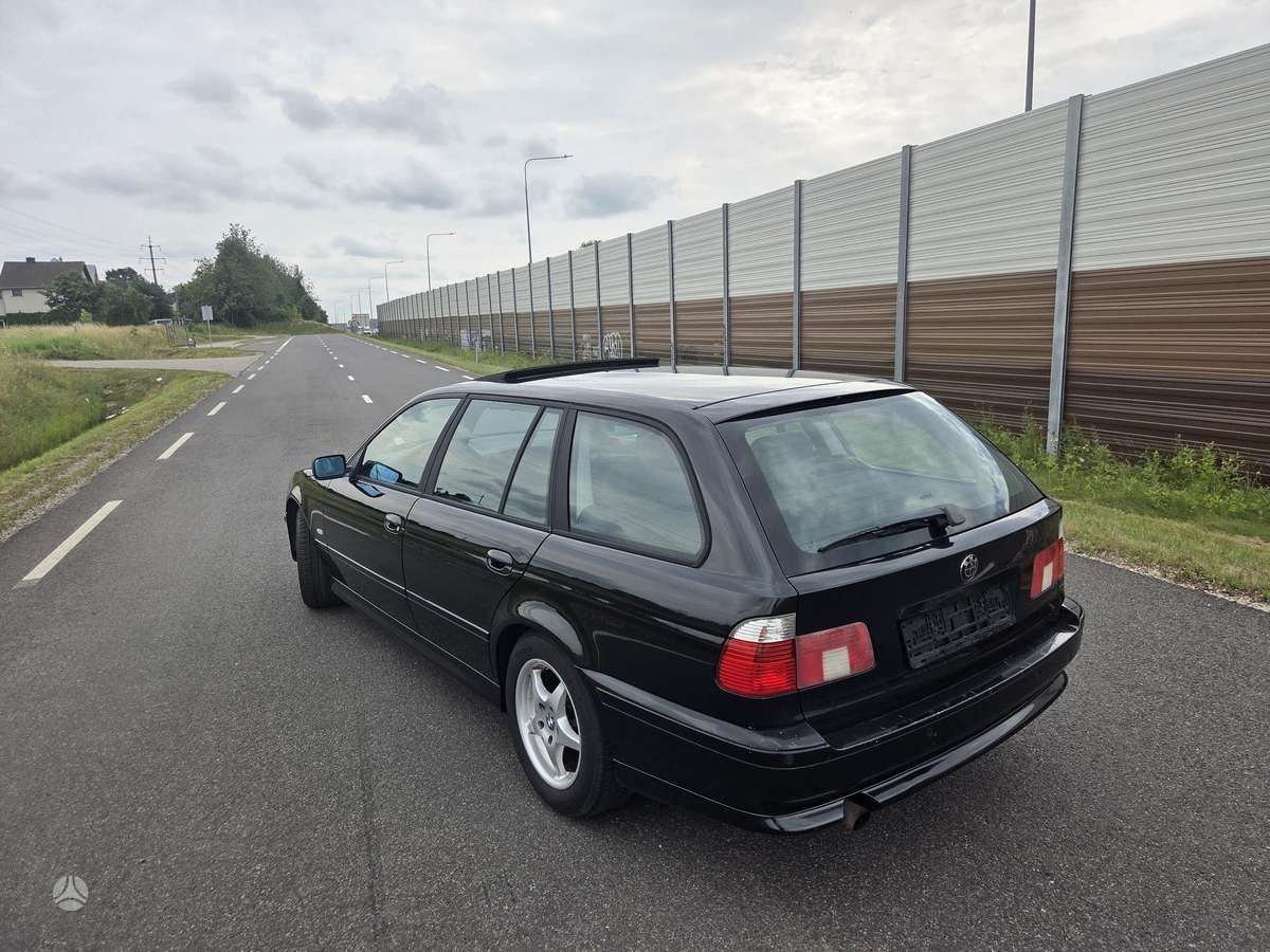 BMW 525, 2.5 l., wagon