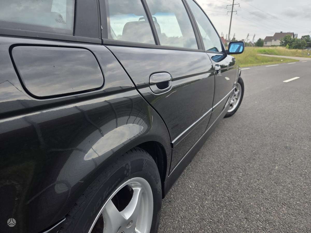 BMW 525, 2.5 l., wagon