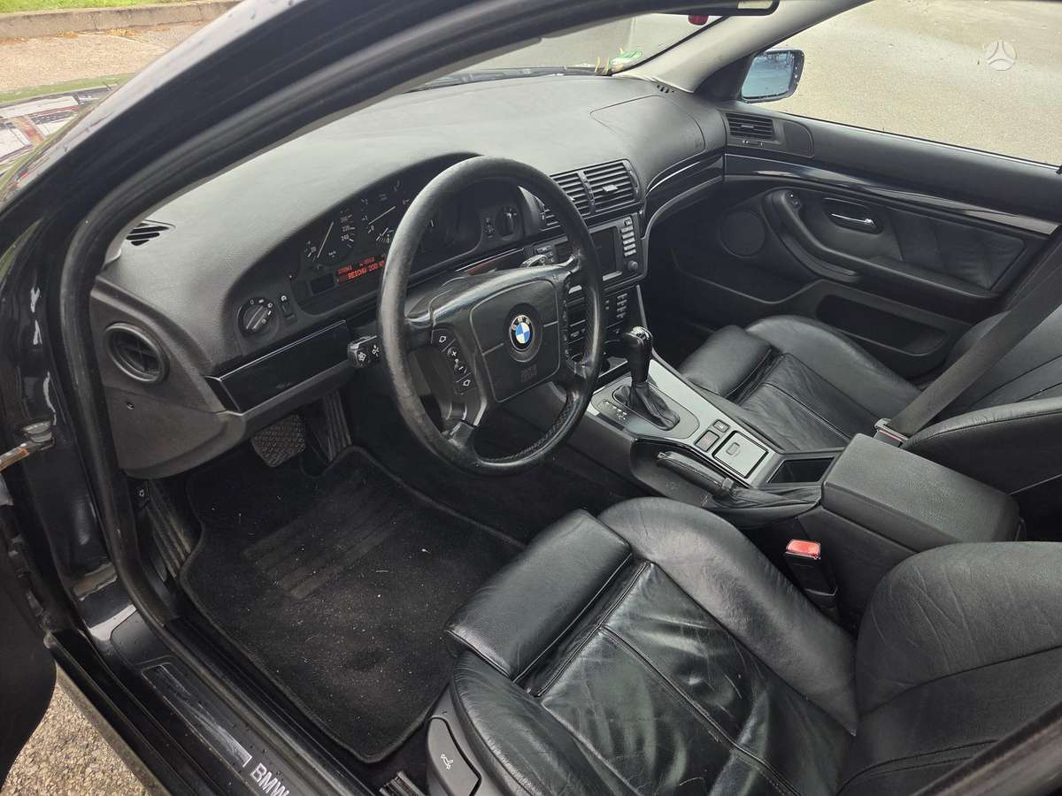 BMW 525, 2.5 l., wagon
