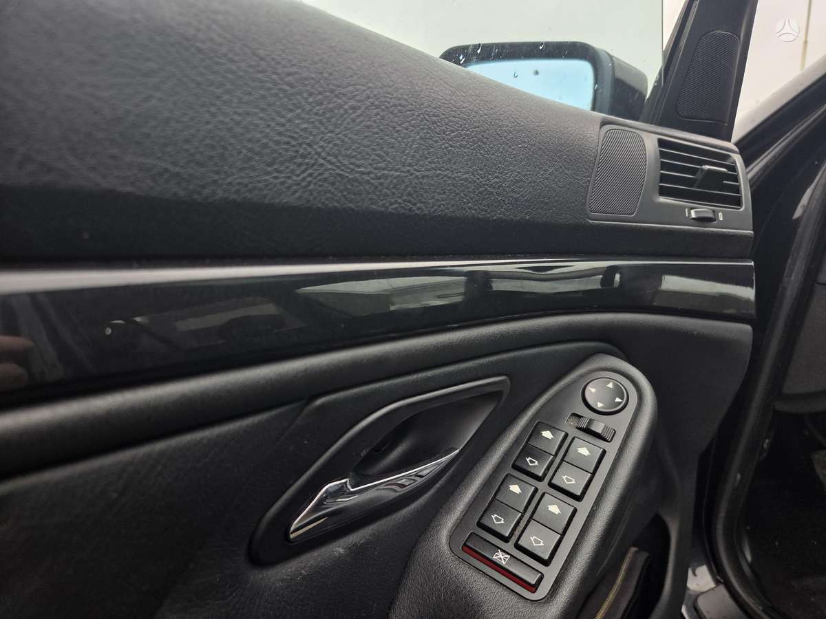 BMW 525, 2.5 l., Универсал