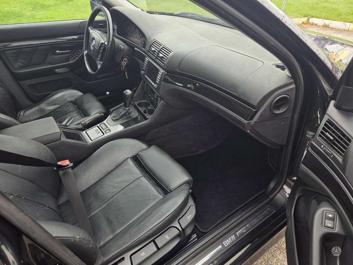 BMW 525, 2.5 l., wagon
