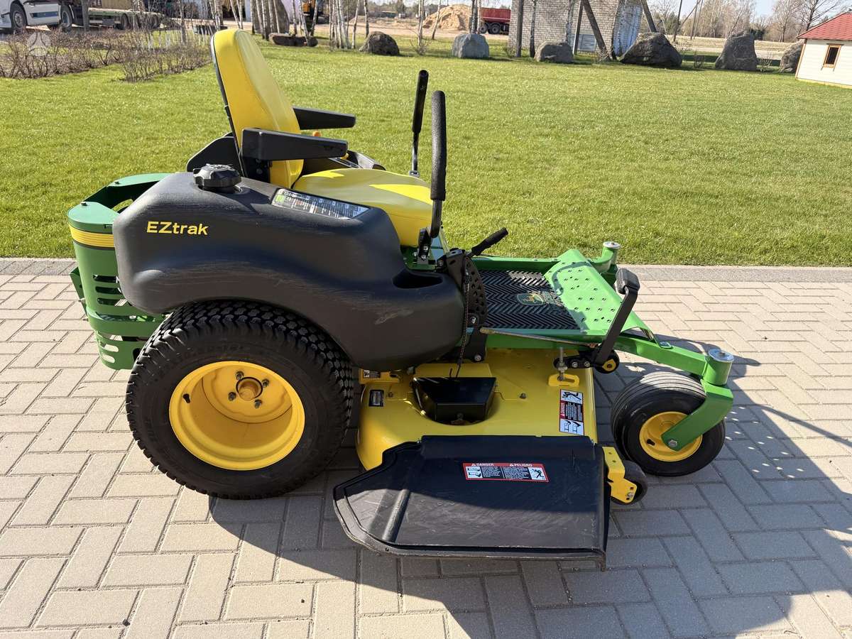 John Deere Z665, garden tractors