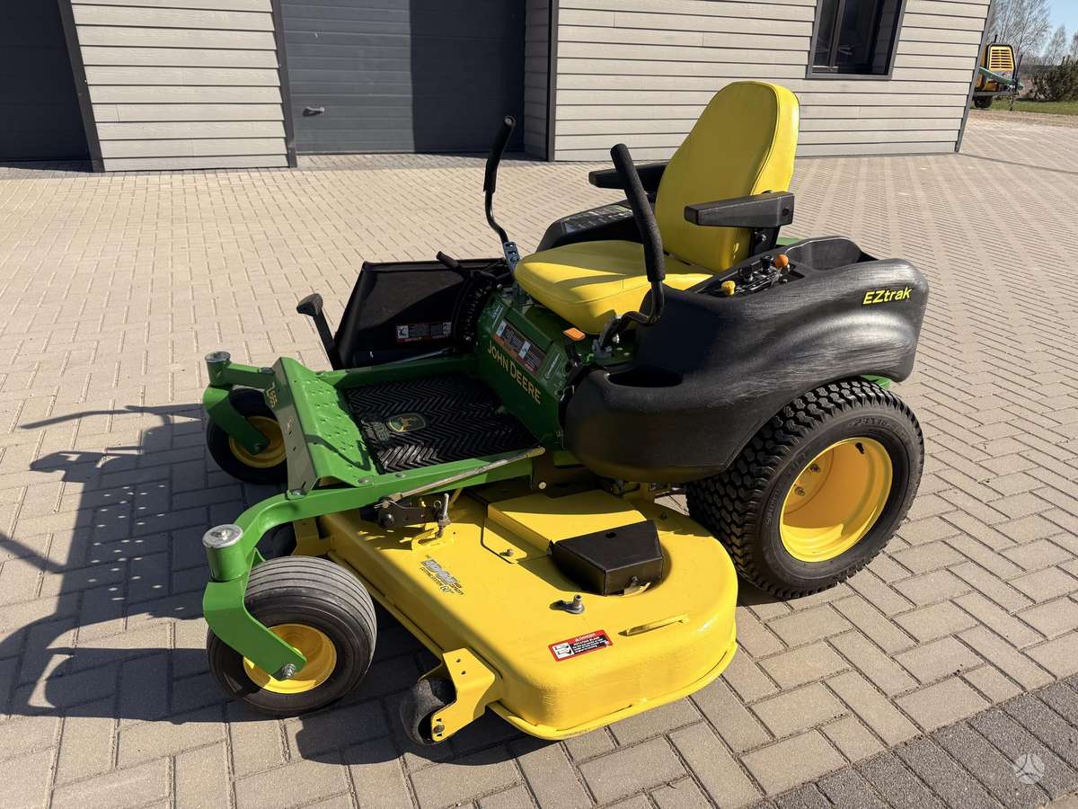 John Deere Z665, sodo traktoriai
