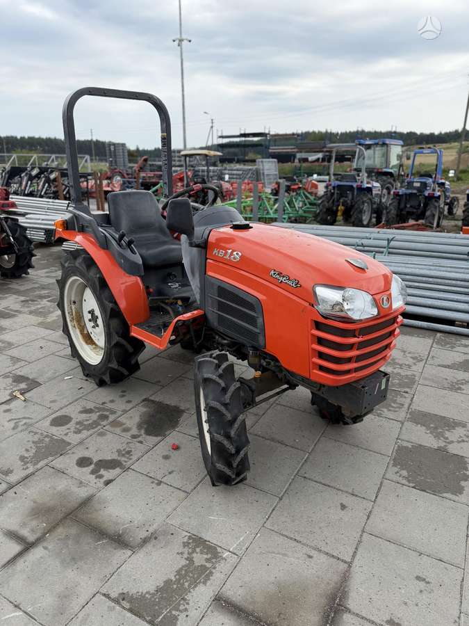 Kubota GB18, traktoriai
