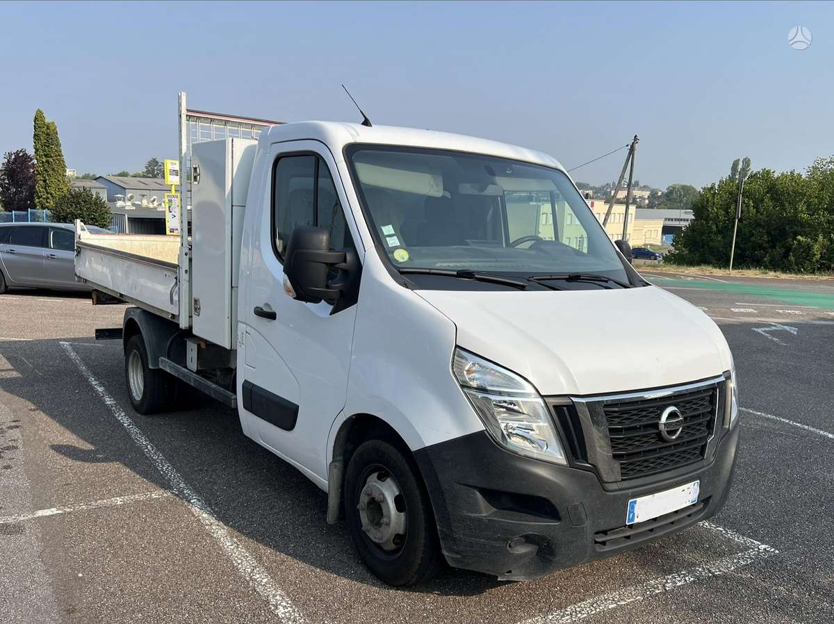Nissan NV400, savivarčiai