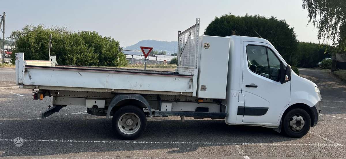 Nissan NV400, savivarčiai