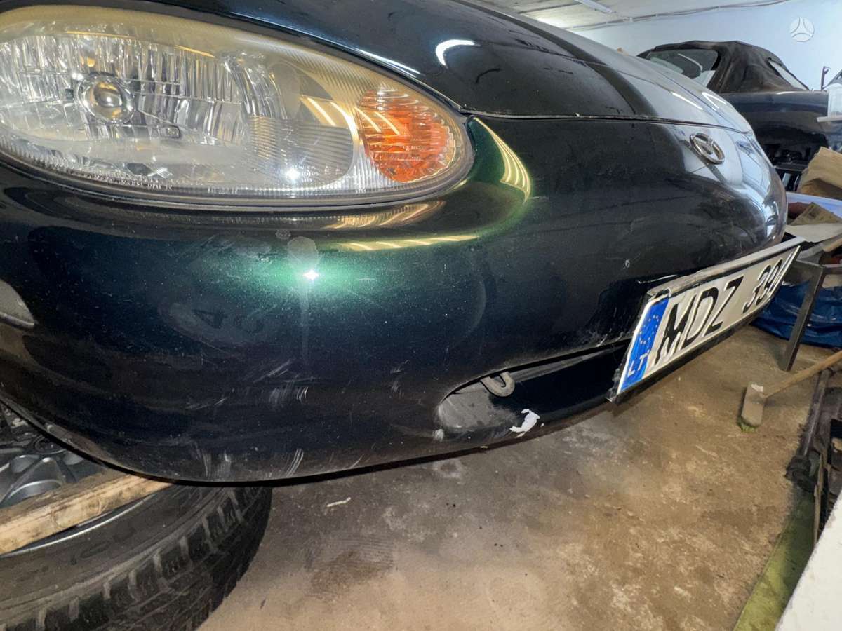 Mazda MX-5, 1.6 l., convertible