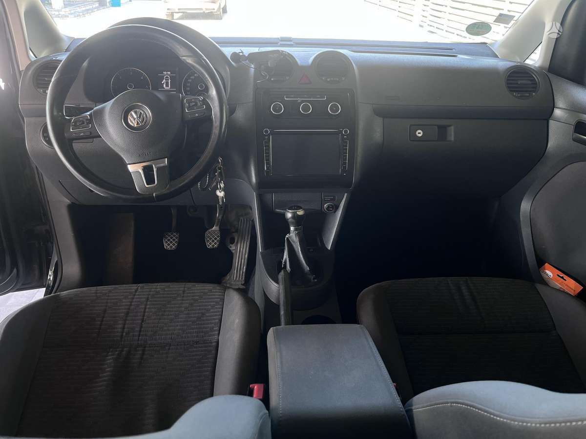 Volkswagen Caddy Maxi - 10